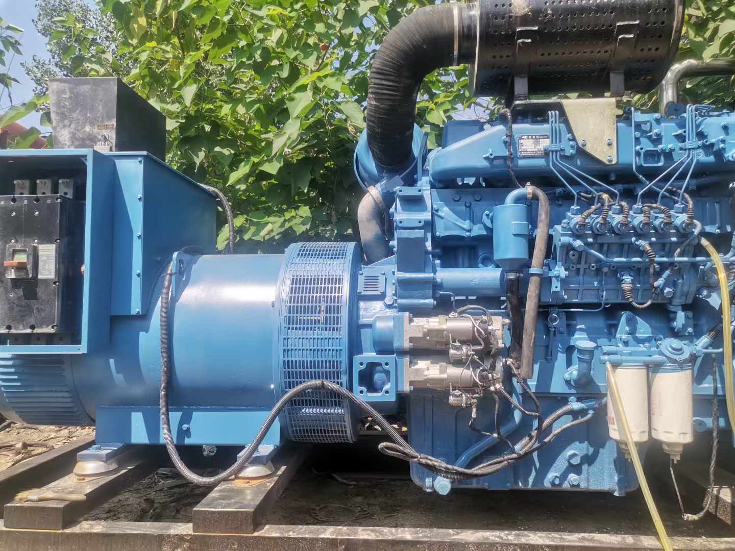 高坪详细说明降低 800kW 柴油发电机输出电流波动的方法