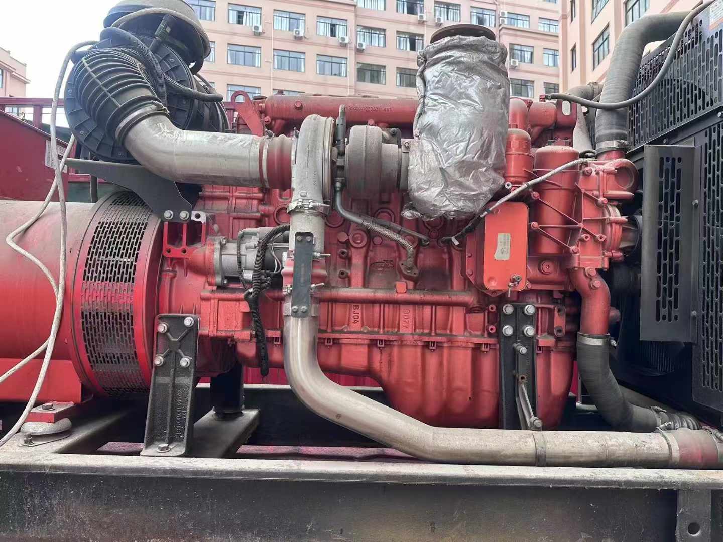 高坪如何选择适合 600kW 柴油发电机组的过载保护器？