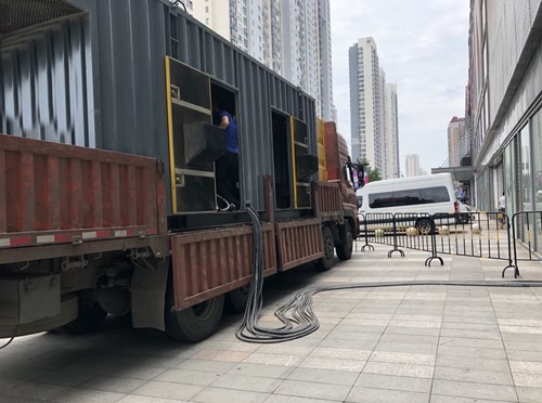 高坪柴油发电机空气滤清器在不同季节的更换周期是否有差异？